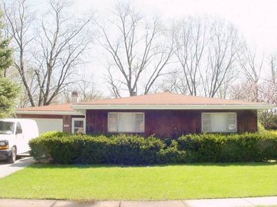 301 Douglas St, Park Forest, IL, 60466