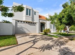 769 Mar Negro, Dorado, PR 00646