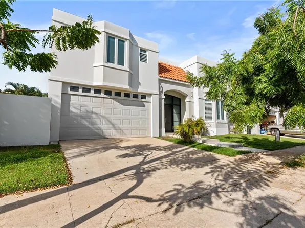 769 Mar Negro, Dorado, PR 00646