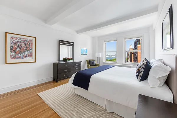 Sold by Douglas Elliman | media 25