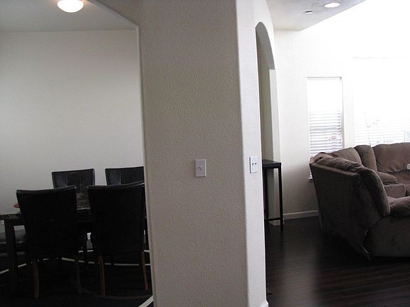 3rd image of 11110 Union Cir