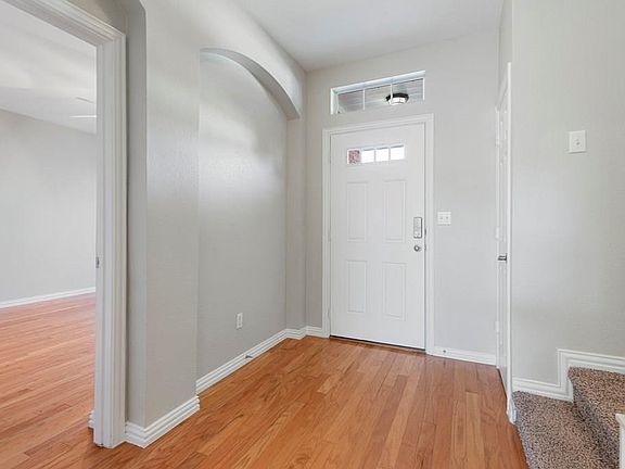 3rd image of 8032 Mimosa Dr