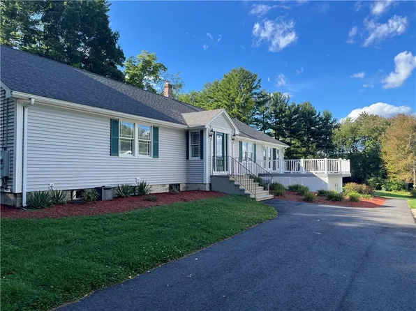 515 Wallum Lake Rd, Pascoag, RI 02859