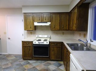 10617 N 50th Ave, Omaha, NE 68152