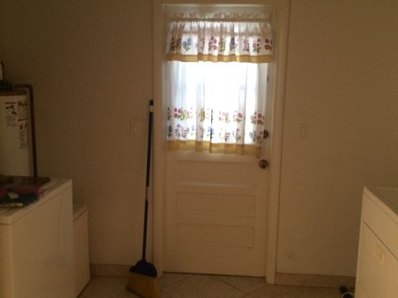 5th image of 1301 NE 35th St