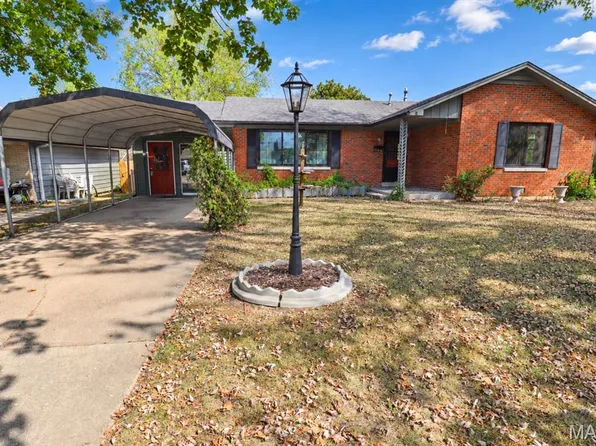40 Willow Ln, Lebanon, MO 65536