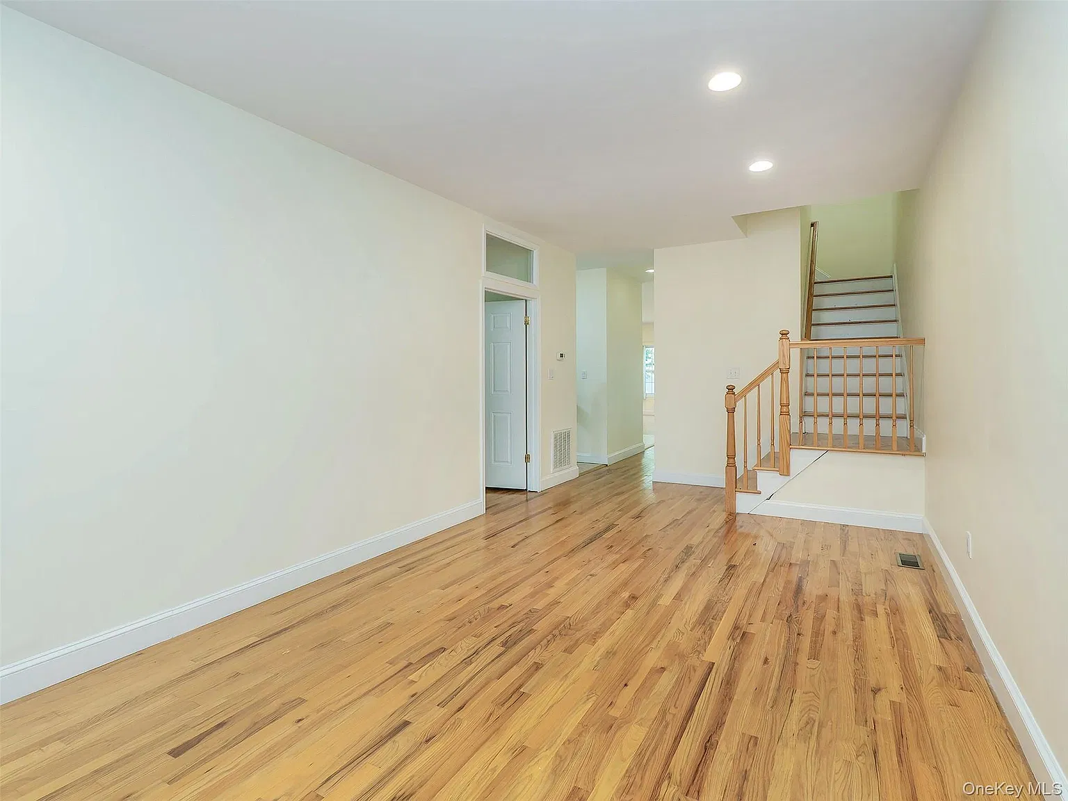 3 bed, 2.5 bath, 2600 sqft, $6,500 — Photo 4