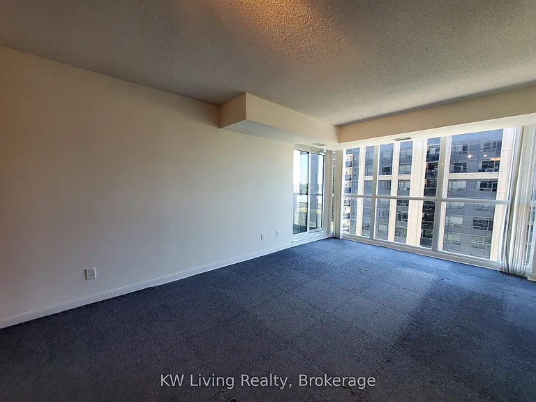 4978 Yonge St #909 — Photo 6