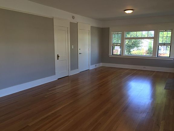 Main room towards entry