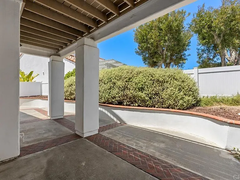 4878 Marathon Way — Photo 5