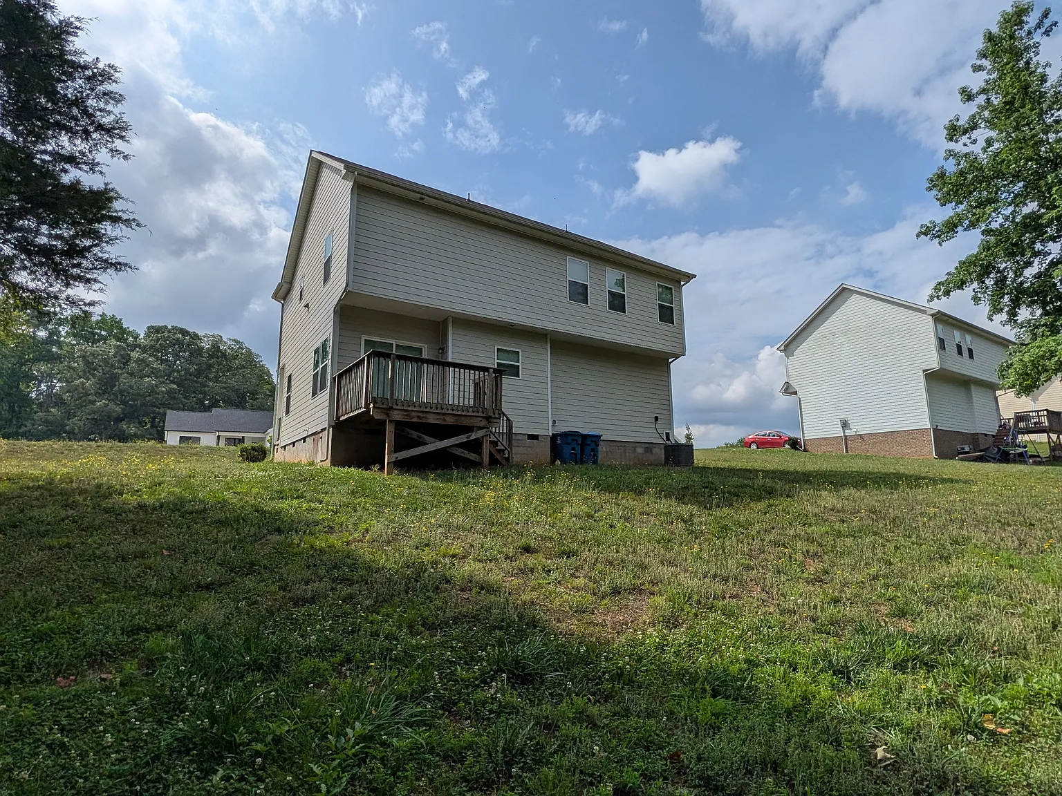 4 bed, 2.5 bath, 1744 sqft, $1,800 — Photo 2