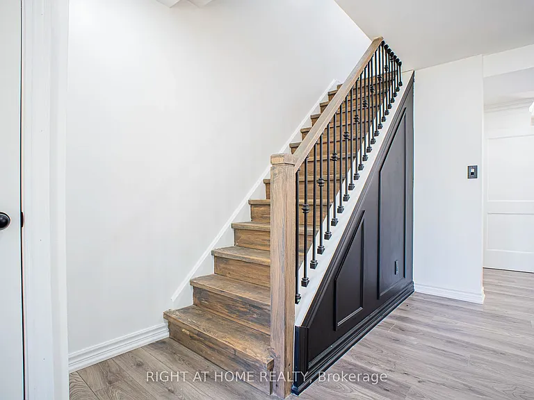 77 Elford Cres #UPPER — Photo 5