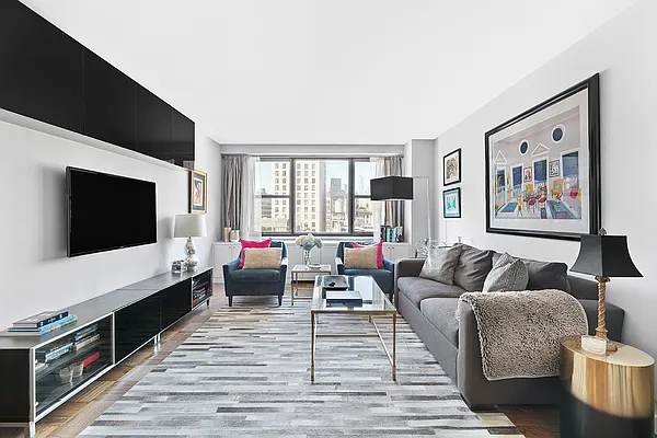 Sold by Compass | media 1
