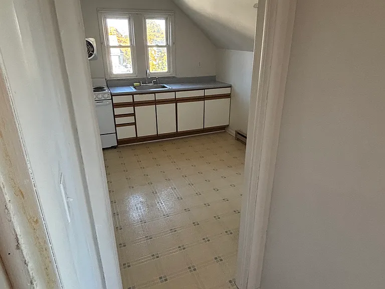 5107 N Catherine St #6 — Photo 9