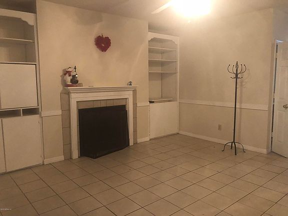 5th image of 2203 Wood Hill Pl #2203