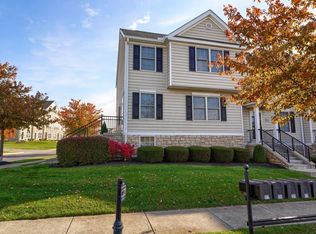 118 Autumn Ridge Dr, Pickerington, OH 43147