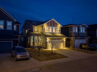 99 Evansglen Cir NW, Calgary, AB T3P 0W8