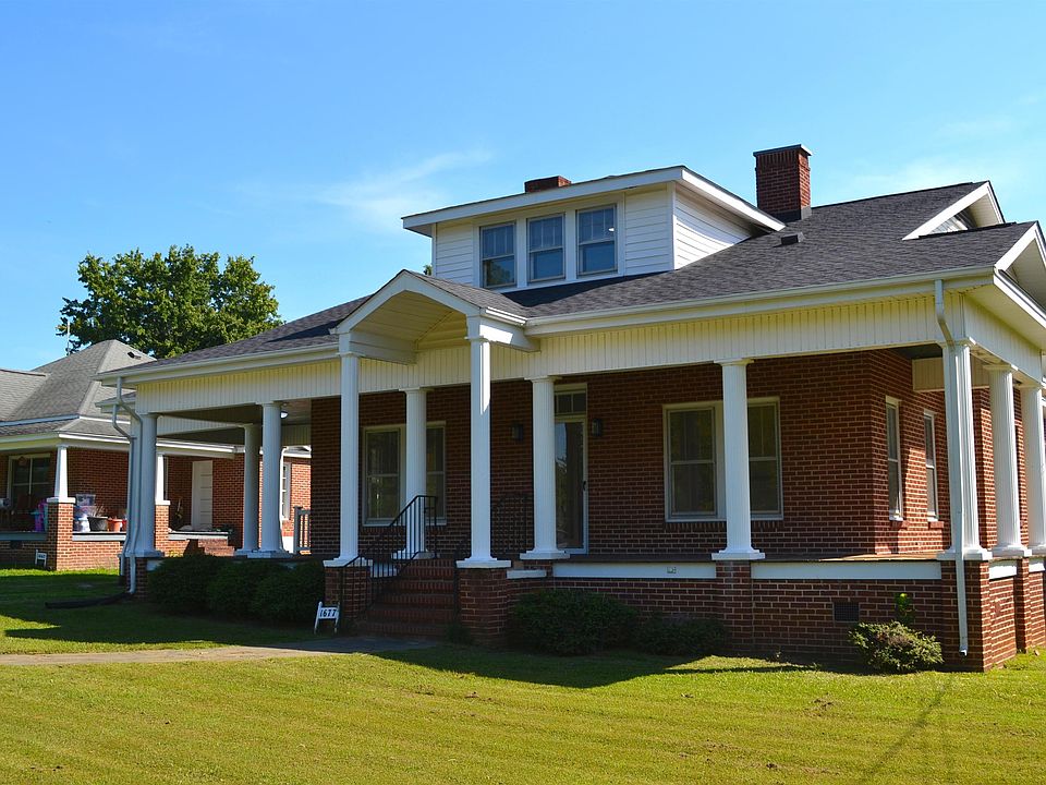 1677 N Main St, Goldston, NC 27252 Zillow