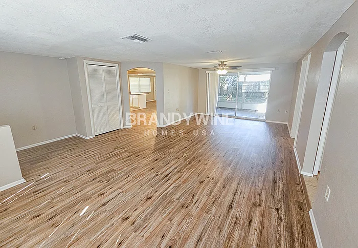 7815 Treasure Pointe Dr — Photo 6