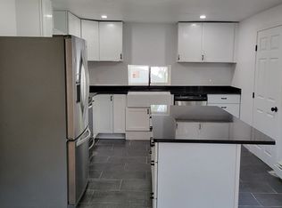 3 Rogers St, Worcester, MA 01604