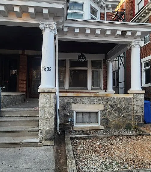 1639 W Turner St — Photo 1