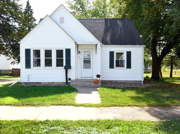 516 4th Ave SE, Waseca, MN 56093