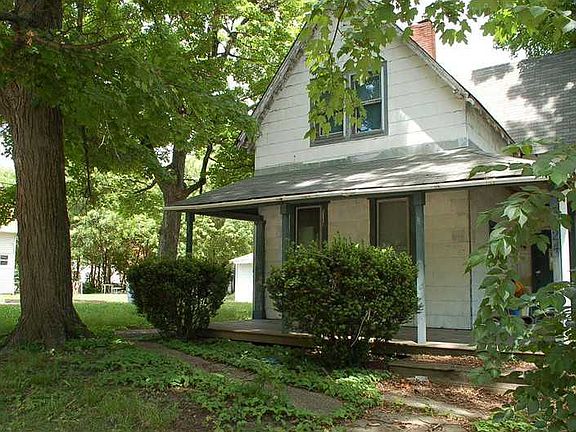 5th image of 3224 Nowland Ave