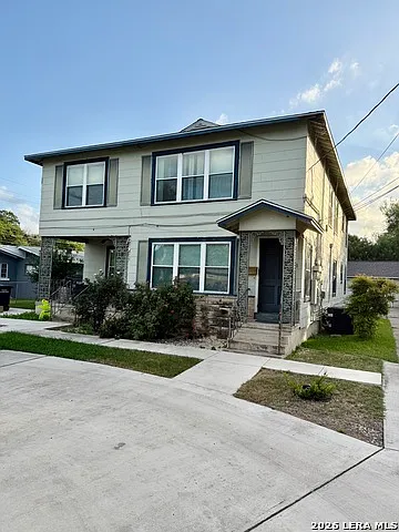 2 bed, 2.0 bath, 1650 sqft, $1,600 — Photo 2