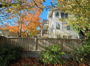 5417 Fauntleroy Way SW APT 201, Seattle, WA 98136