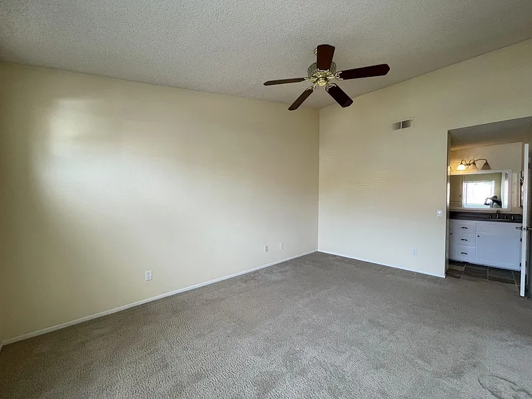 9489 Fairgrove Ln #202 — Photo 18