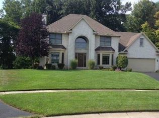 2166 White Oak Ct, Holland, OH 43528