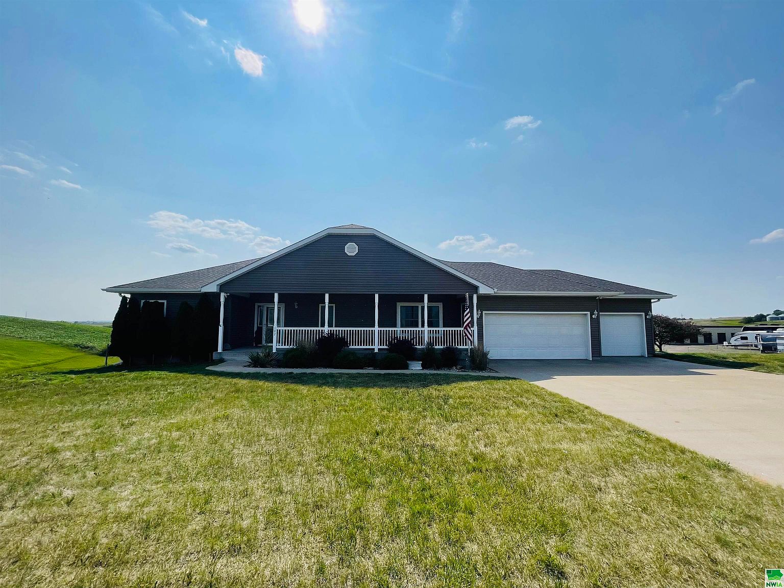 102 Grandy Dr, Sioux City, IA 51106 MLS 821312 Zillow