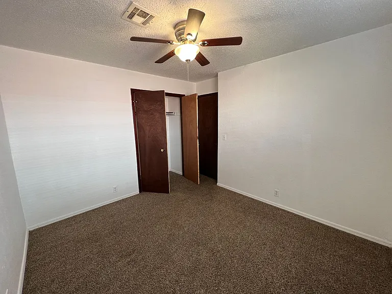 1017 S Neptune Rd — Photo 27