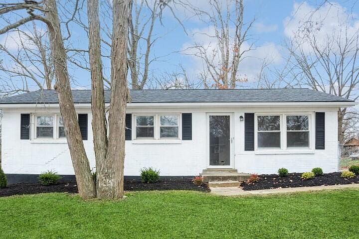 1st image of 107 Brookfield Dr