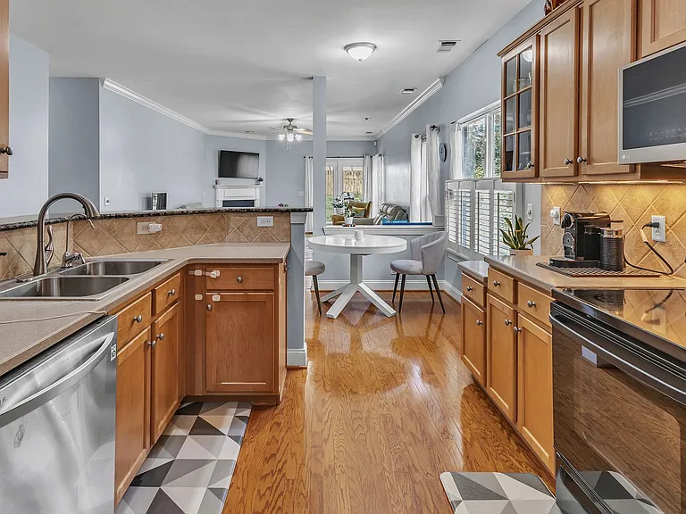 812 Pisgah Park — Photo 16