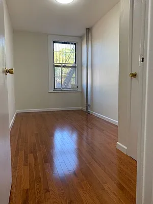 Rented by Landmark Real Estate | media 12