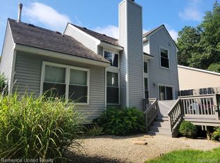 971 Rikki Ann, Wixom, MI 48393