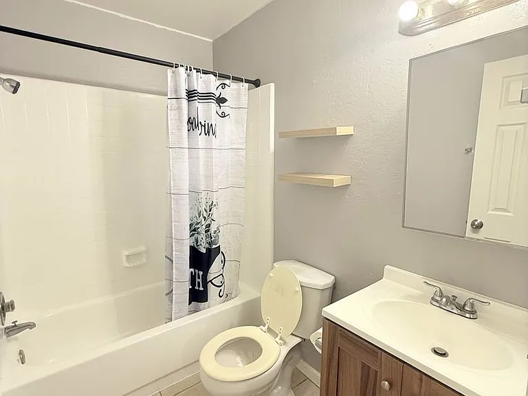 6624 Lemon Hill Ave — Photo 9