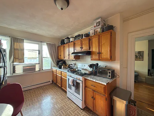 504 Cambridge St Photo 1