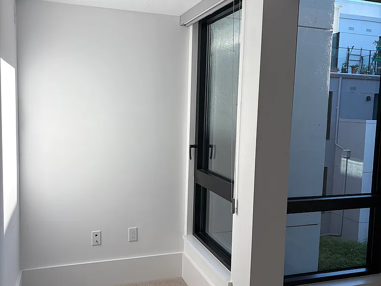 1288 Howard St #504 — Photo 10