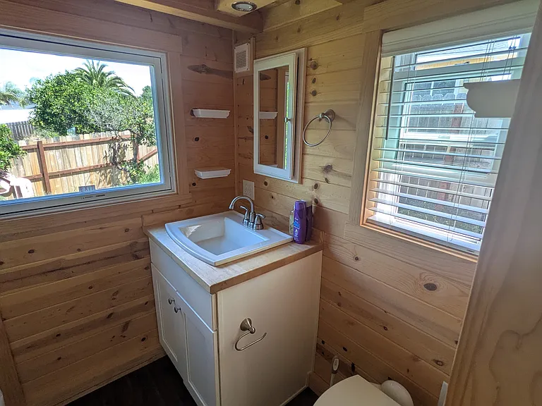 2433 Bella Vista Dr #B — Photo 6
