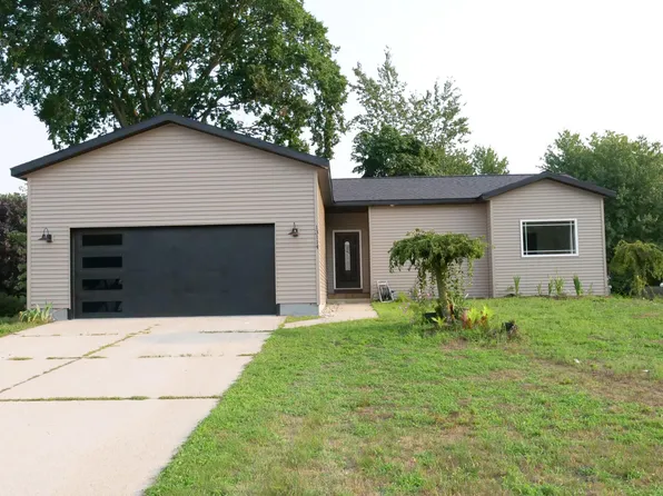 13114 Southland Ct, Holland, MI 49424