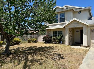 2633 Avoca St, Lancaster, CA 93535