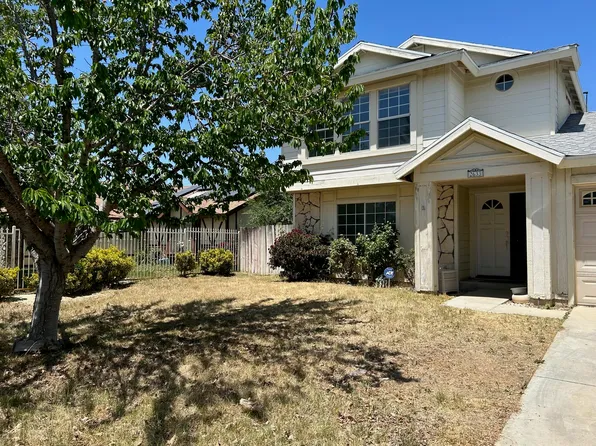 2633 Avoca St, Lancaster, CA 93535