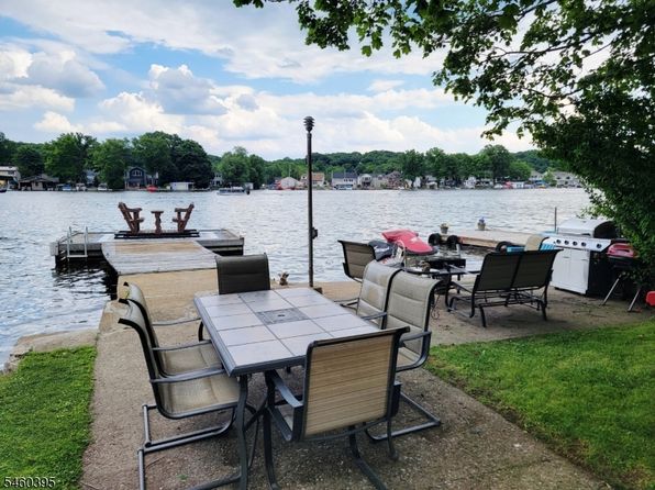 15 S Lakeside Ave #A