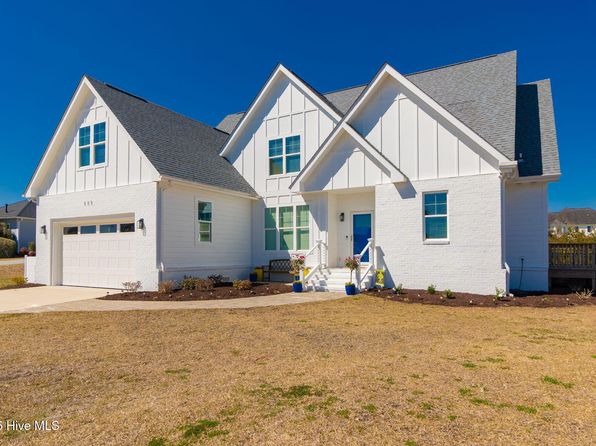 111 E Magens Court, Cedar Point, NC 28584