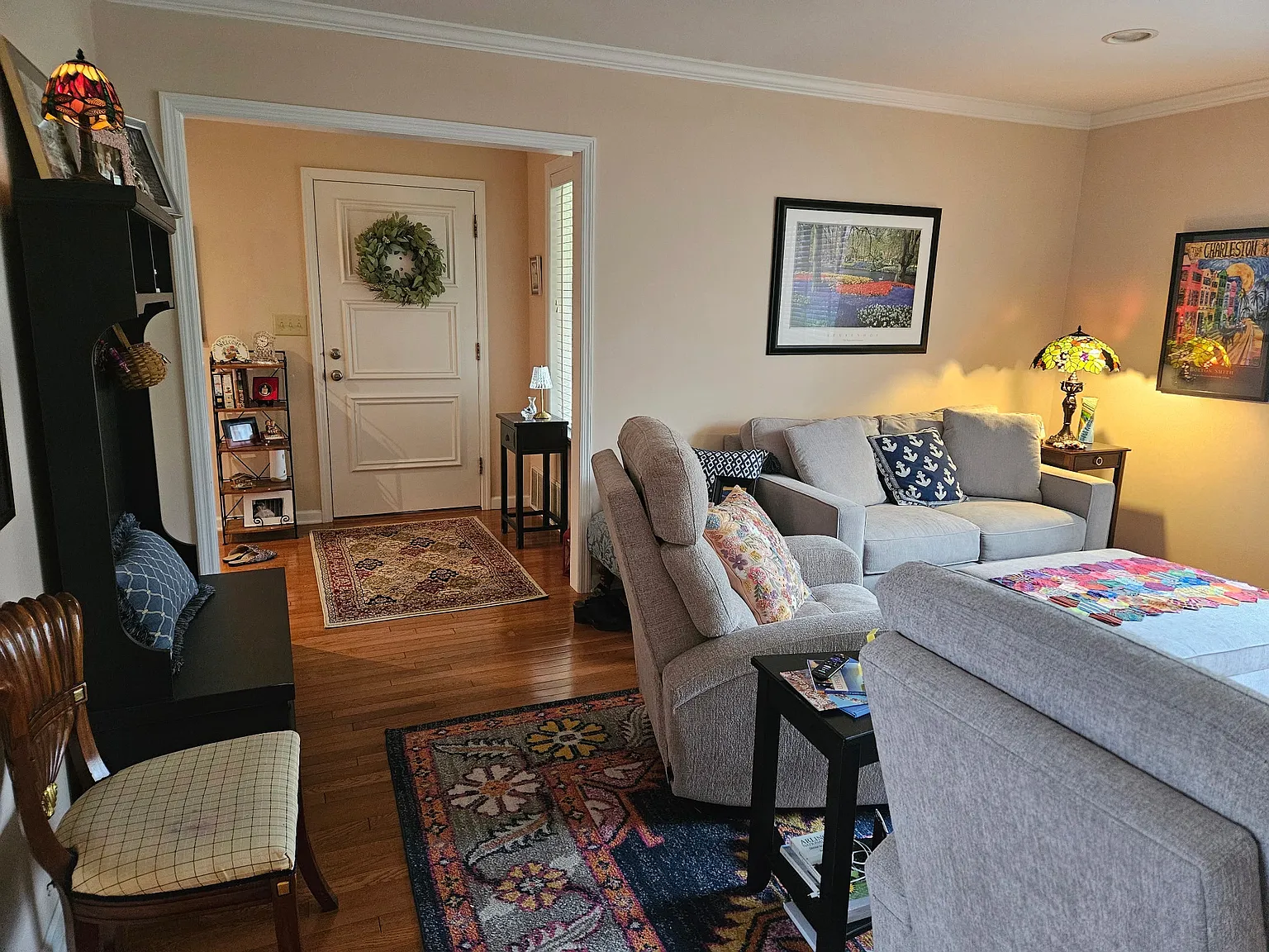 2 bed, 1000 sqft, $1,700 — Photo 2