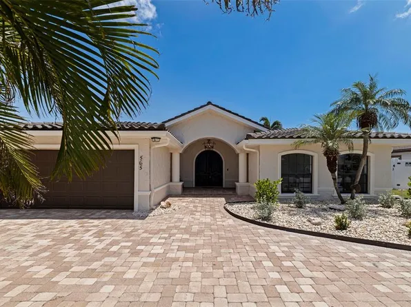 565 Crystal Dr, Madeira Beach, FL 33708