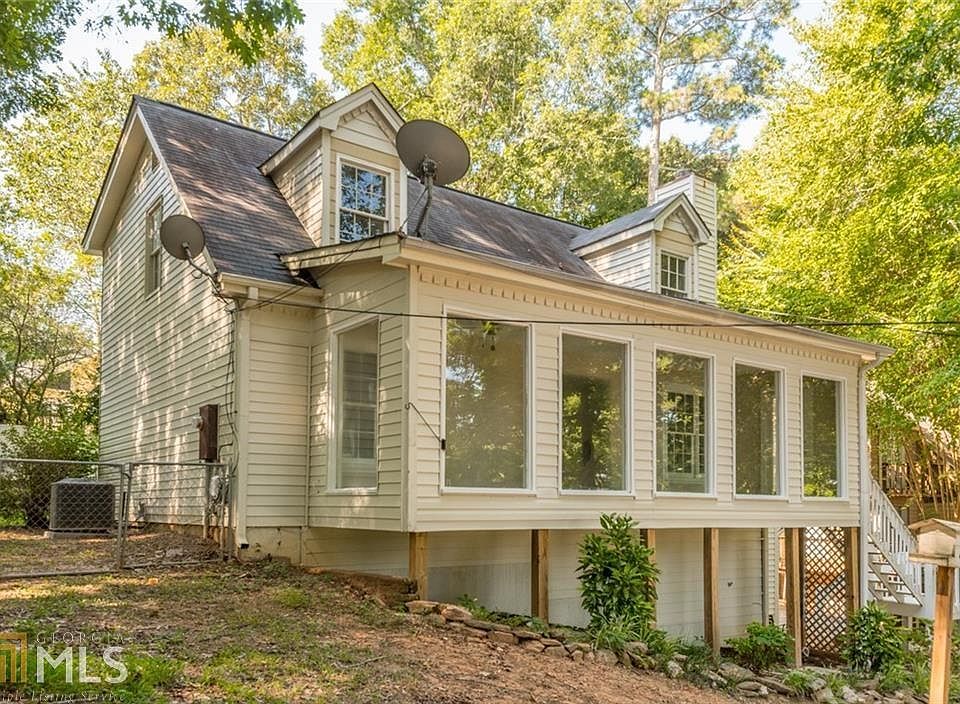 1st image of 8451 Lake Dr