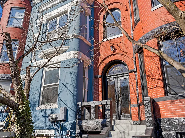 1305 Fairmont St NW #B — Photo 1